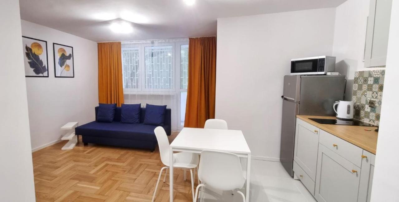 Cozy And Quiet In Butas Warsaw